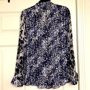 Simply Vera Contrast Floral Long Sleeve XL Snap Front Placket - Wear 2 Ways NWOT